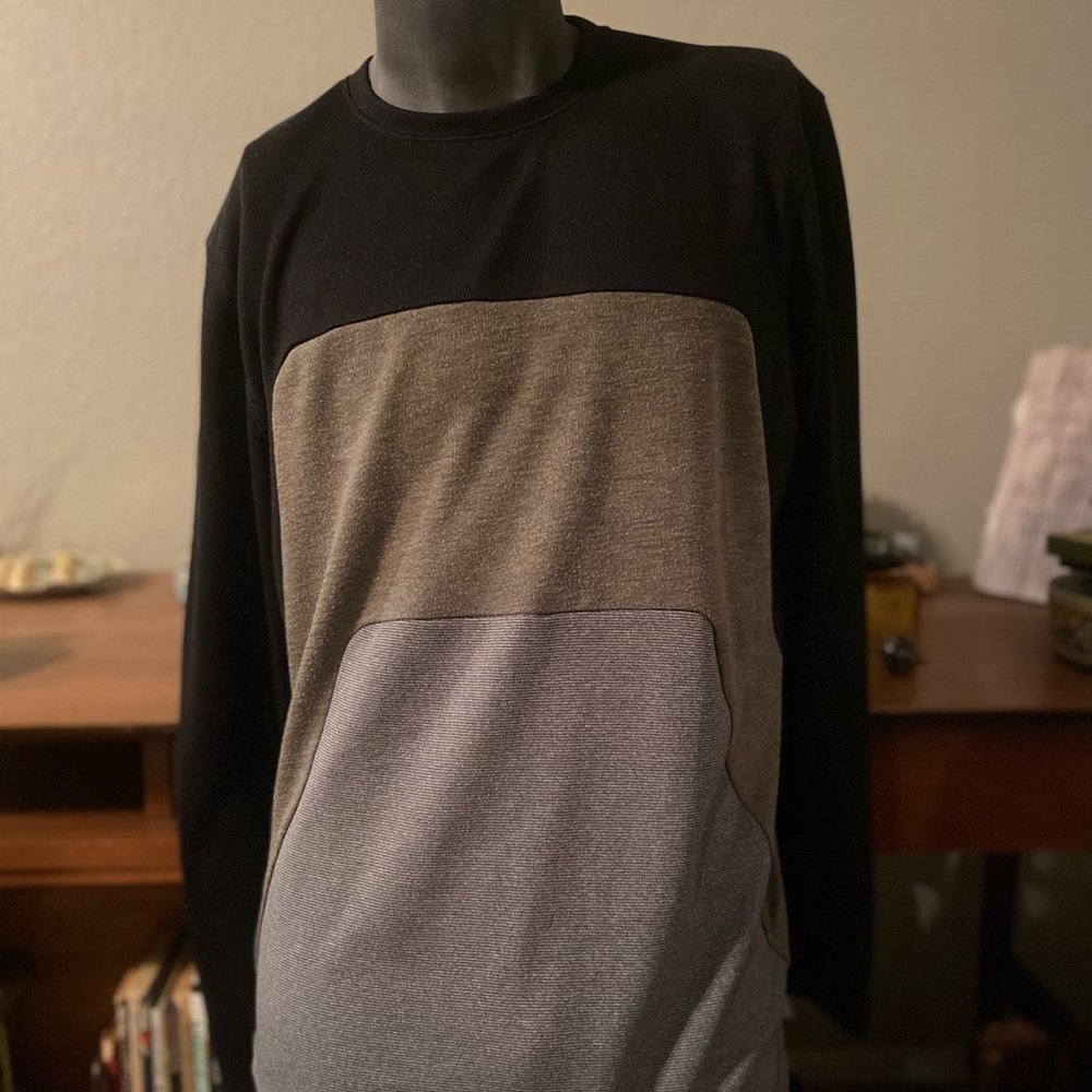 Dyne Crew Neck Long Sleeve Lounge Tee